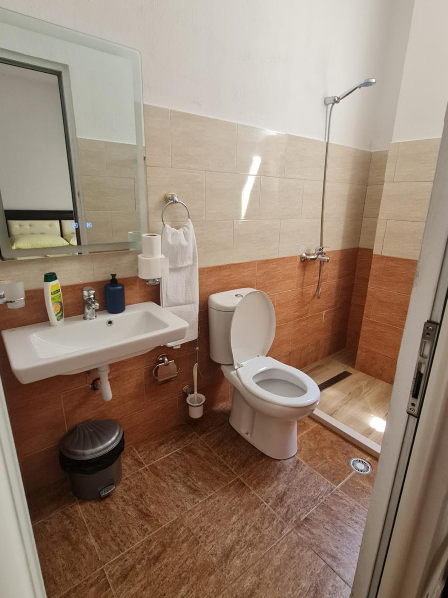 Hotel Brace Гирокастра Экстерьер фото